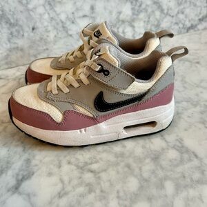 Nike Air Easy On Boys Sneaker Size 12C